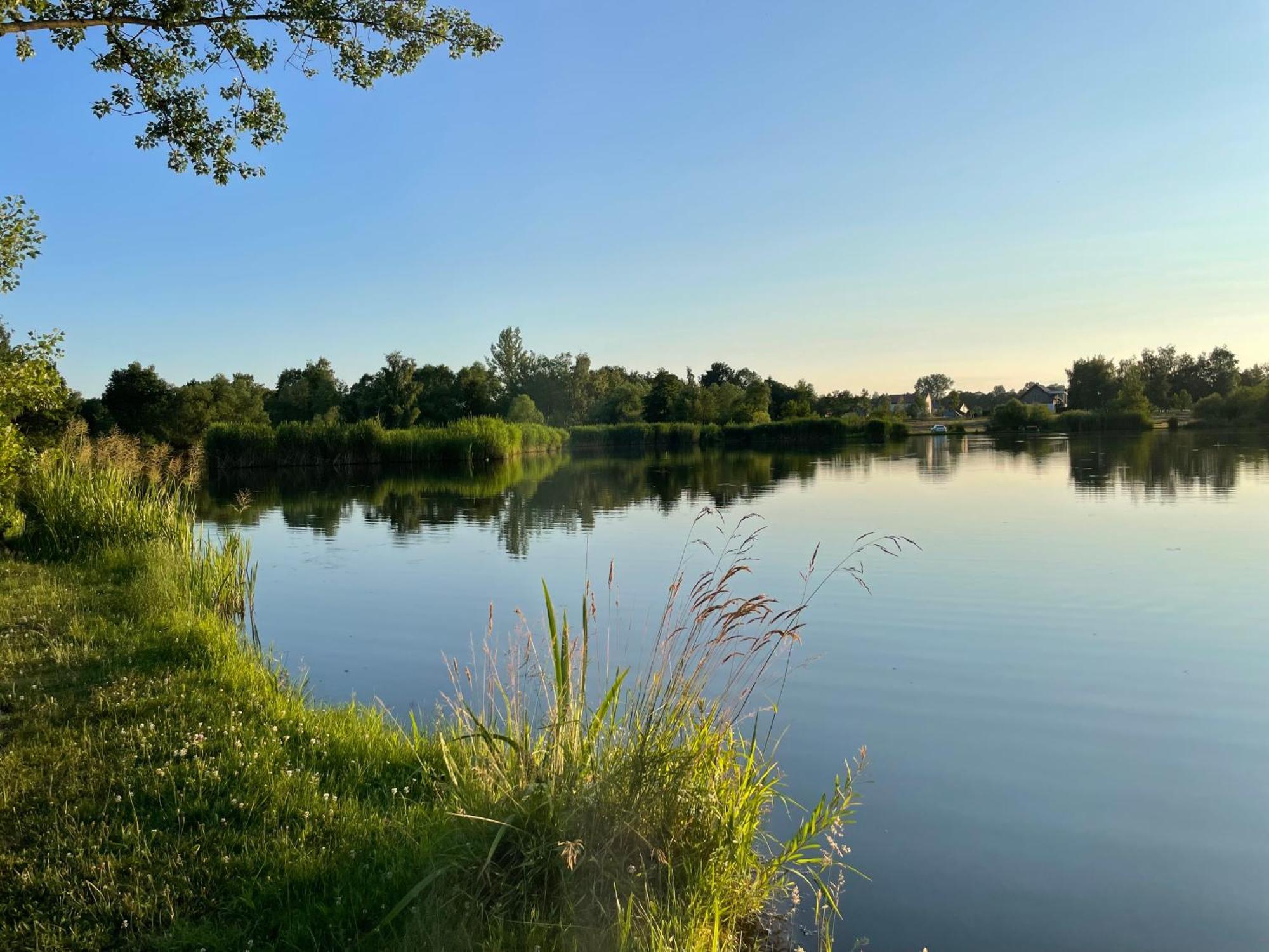 Reddoor Zator Lake Houses Екстериор снимка